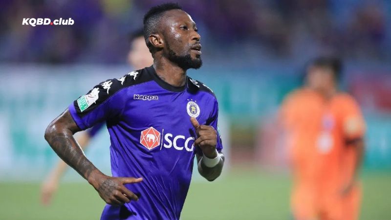 Hoàng Vũ SamSon hiện đang là chân sút nổi bật tại V- League Hoàng Vũ SamSon hiện đang là chân sút nổi bật tại V- League